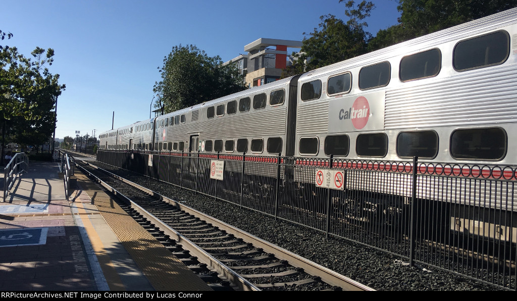 Caltrain 3809